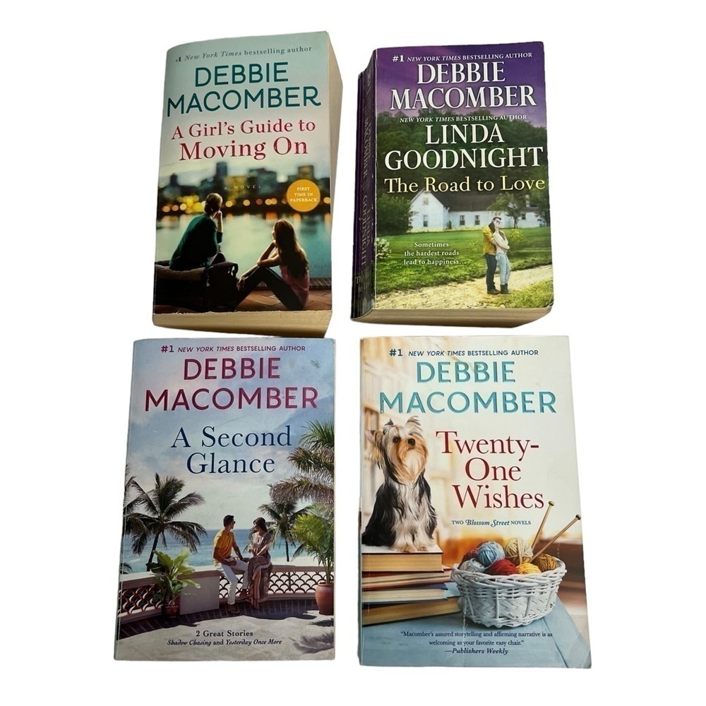 Debbie Macomber Fiction Books/Novels Lot/4 Paperbacks Romance/Contemporary Women